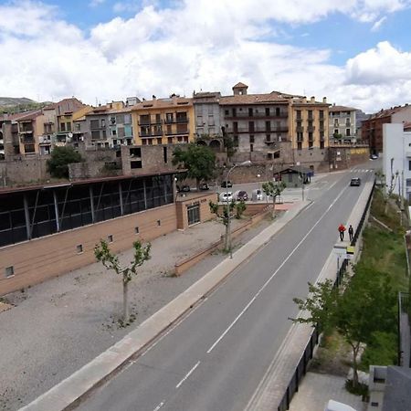 Apartaments Julia Pobla de Segur Exterior foto