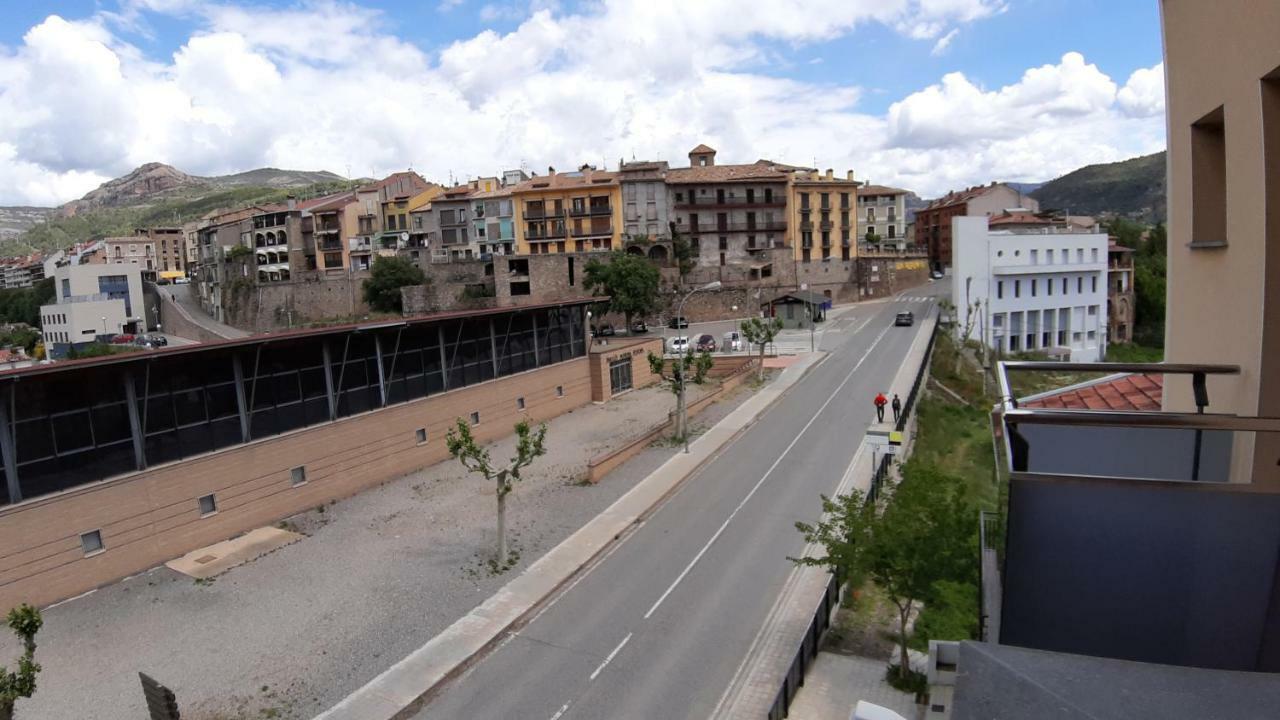 Apartaments Julia Pobla de Segur Exterior foto